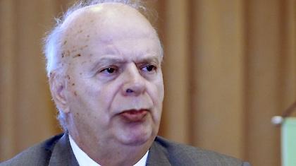 «Όχι» Βασιλακόπουλου σε παράλογες περικοπές