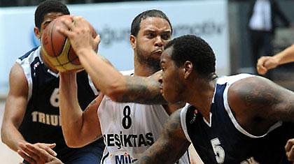 Αποκλεισμός-σοκ για Μπεσίκτας και Ντερόν!