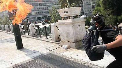 Νέα ένταση στο Σύνταγμα