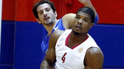 «Μεγάλος σύλλογος ο Ολυμπιακός, “θρύλος” ο Ίβκοβιτς»