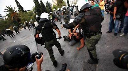 Έρευνα για τα επεισόδια στο κέντρο της Αθήνας