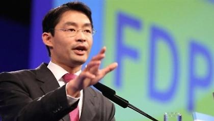 Με την… ψιλή το «κούρεμα» του ελληνικού χρέους