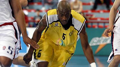 Στην Πολωνία ο Κάμινγκς!