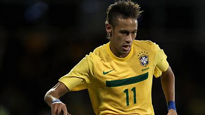 Νεϊμάρ: «Έχω δρόμο να φτάσω τον Μέσι»