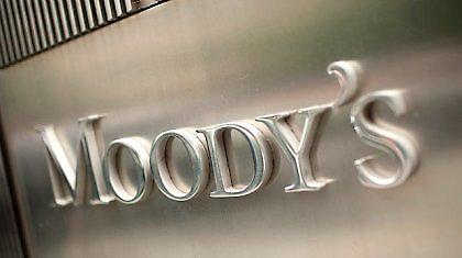 Υποβάθμισε πορτογαλικές τράπεζες η Moody's
