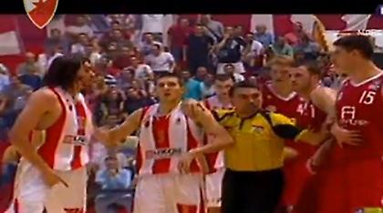 Στα χέρια ο Μόρισον (video)