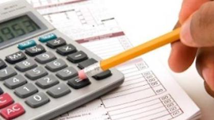 Προσπαθεί να δικαιολογήσει τα… αδικαιολόγητα!