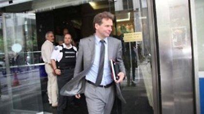 Σε εξέλιξη η συνάντηση Βενιζέλου - τρόικας