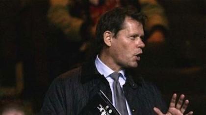 Ανακοίνωσε Άρνεσεν