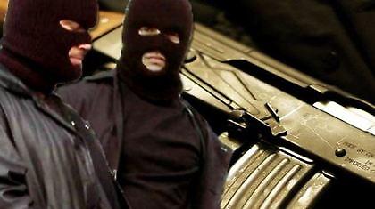 Έπιασαν τους ληστές–βιαστές με τα καλάσνικοφ!