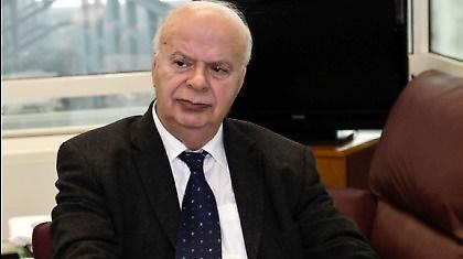 «Μας οδηγούν στην πτώχευση και τη διάλυση»