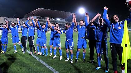 Δε νομίζω Φω-Τάκη!