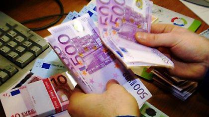 Απατεώνας με περιουσία 33.000 ευρώ!