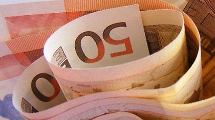 «Μαύρη τρύπα» 2 δισ. ευρώ παρά τα άγρια μέτρα