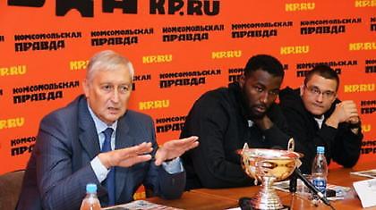 Αποχωρεί ο Μπλερ από τη Σαμάρα