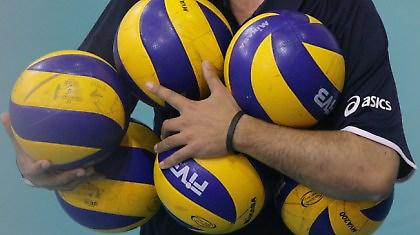 Σσσσσς… αρχίζει!