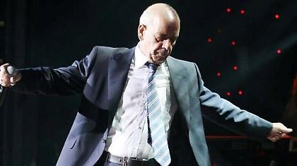 «Ασ' το, ρε Γιωργάκη, τράβα σπιτάκι σου…»