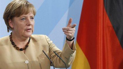 «Στα χέρια της Μέρκελ η χρεοκοπία»