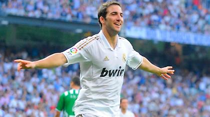 Δεν βαριέται να βάζει γκολ o Ιγκουαΐν! (video)