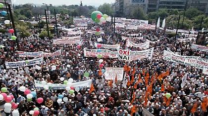 Ο κόσμος είναι στο δρόμο – Η κυβέρνηση πού είναι;