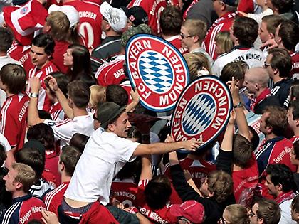 Μαχαίρωσαν οπαδούς της Μπάγερν