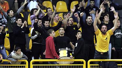 «Καθόλου συνεπής ο κ. Βωβός»