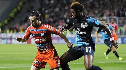 Άαρον το «διπλό» και περιπάτει…