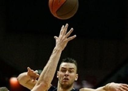 Πήγε να την «πατήσει»