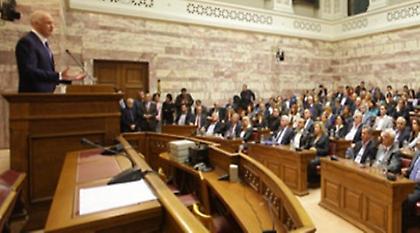 H κυβέρνηση μεταξύ πανικού και αστειότητας