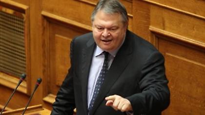 Βενιζέλος προς Τσίπρα: «Είστε τζάμπα μάγκας»