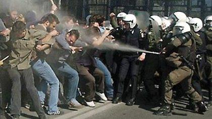 Άμεση κατάργηση χημικών ζητά ο Ιατρικός Σύλλογος Αθηνών