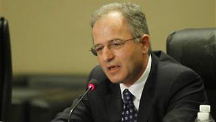 Κόβουν και από ανταλλακτικά αεροσκαφών