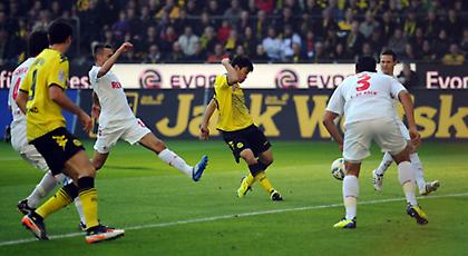 Ξέσπασε στην Κολωνία η Ντόρτμουντ (video)