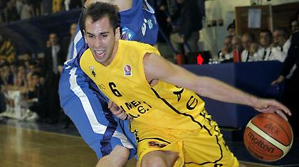 Παράπονα για τη διαιτησία από ΑΕΚ