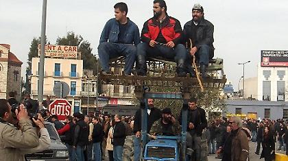 Σπάνε την απεργία τα κρητικά πλοία