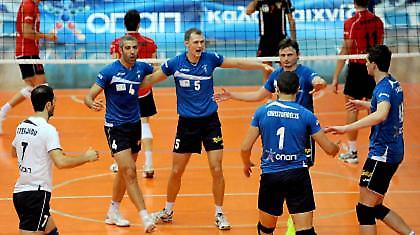 Οδηγεί με «περίπατο»…