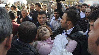 Φόβοι για 1000 νεκρούς στην Τουρκία