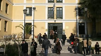 Εισαγγελέας για Τζίγκερ, ανακριτής για Αδαμίδη!