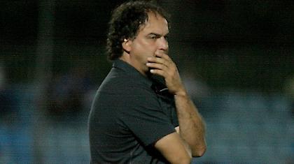 Προ της εξόδου ο Ντεμόλ