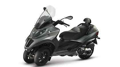 Piaggio MP3 Touring με τρία μοτέρ