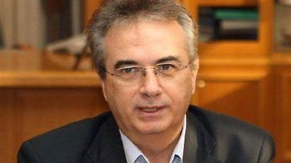 Λειτουργία υπό τον ήχο γιουχαϊσμάτων!