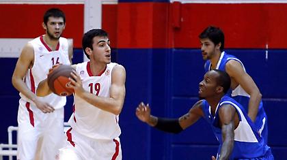 Κατσίβελης: «Είμαστε τυχεροί που θα έχουμε τον κόσμο μας»