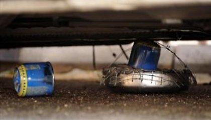 Γκαζάκια σε προαύλιο ιερού ναού στη Θεσσαλονίκη