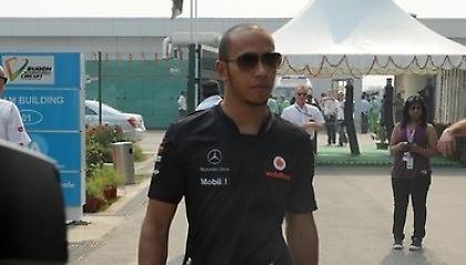 Και οι κοκορομαχίες συνεχίζονται