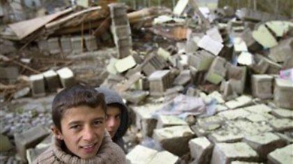 Φθάνουν τους 600 οι νεκροί από το σεισμό στην Τουρκία