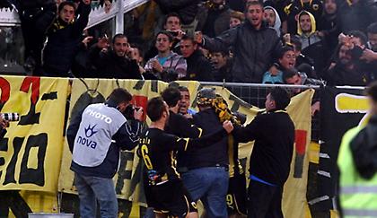 Το γλέντι στο ΟΑΚΑ και ο... γουρλής «Κωστέ»