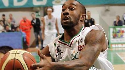 Μεγάλη νίκη για Σιένα, ασταμάτητη η Καζέρτα