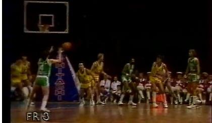 Όταν ο Γκάλης και ο Γιαννάκης αντιμετώπιζαν τον Ντακουρί (video)