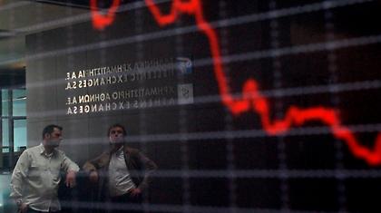 Σε ελεύθερη πτώση το Χρηματιστήριο