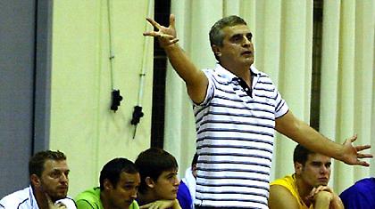 «Είναι ‘δάσκαλος’ ο Πεδουλάκης»